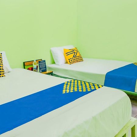 SPOT ON 2081 Sriwijaya Family Residence Lawang Bagian luar foto